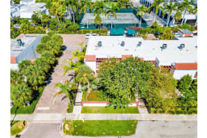 425 Grapetree Dr, Key Biscayne, FL 33149, Sold 07/22/20