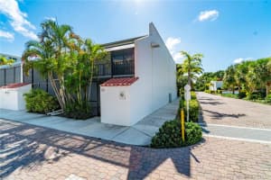 425 Grapetree Dr, Key Biscayne, FL 33149, Sold 07/22/20