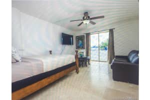 7904 West Dr #1, North Bay Village, FL 33141, Sold 11/25/20