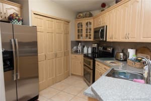 6276 NW 186th St, Hialeah, FL 33015, Sold 11/13/20