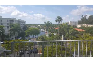 16546 NE 26th Ave #5i, North Miami Beach, FL 33160, Sold 10/02/20