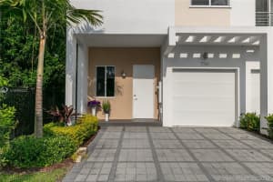 7261 NW 102nd Pl, Doral, FL 33178, Sold 11/20/20