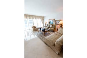 10101 Collins Ave #8d, Bal Harbour, FL 33154, Sold 10/06/20
