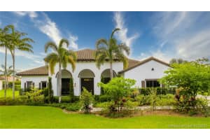 4051 E Camelot Cir, Davie, FL 33328, Sold 01/15/21