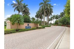 355 SW 188th Ave, Pembroke Pines, FL 33029, Sold 08/27/20