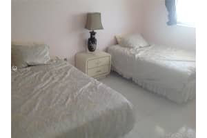 4141 Collins Ave, Miami, FL 33140, Sold 11/22/21