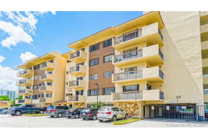 5249 NW 7th St, Miami, FL 33126, Sold 11/30/20