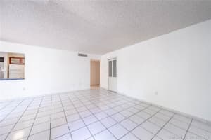 9990 NW 9th St Cir, Miami, FL 33172, Sold 09/23/20