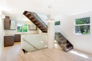 325 Meridian Ave, Miami Beach, FL 33139, Sold 02/26/21