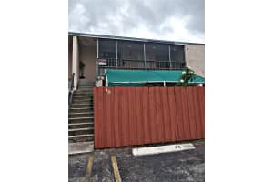 15665 SW 82nd Cir Ln, Miami, FL 33193, Sold 09/28/20