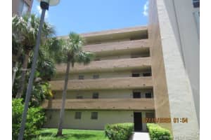 9150 Fontainebleau Blvd, Miami, FL 33172, Sold 12/16/20