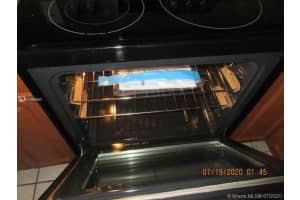 9150 Fontainebleau Blvd, Miami, FL 33172, Sold 12/16/20