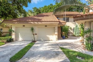 9282 NW 9th Ct, Plantation, FL 33324, Sold 09/08/20