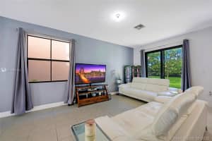 4929 NW 55th Pl, Tamarac, FL 33319, Sold 09/25/20