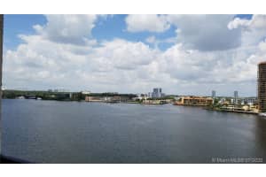 17150 N Bay Rd, Sunny Isles Beach, FL 33160, Sold 09/02/20