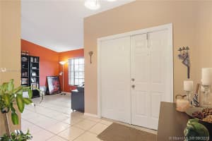 18814 NW 83rd Ct, Hialeah, FL 33015, Sold 09/28/20