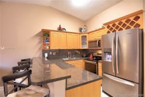 18814 NW 83rd Ct, Hialeah, FL 33015, Sold 09/28/20