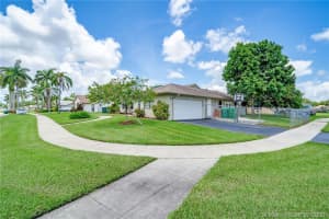 12841 SW 11th Pl, Davie, FL 33325, Sold 09/21/20