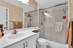 9707 Hammocks Blvd, Miami, FL 33196, Sold 10/13/20