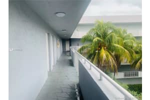 8251 NW 8th St, Miami, FL 33126, Sold 12/03/20