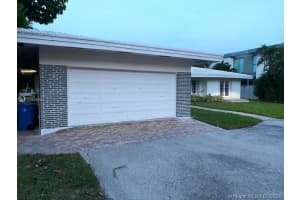 313 Centre Is, Golden Beach, FL 33160, Sold 08/31/20