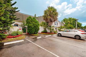 6793 SW 40th St, Davie, FL 33314, Sold 04/28/21