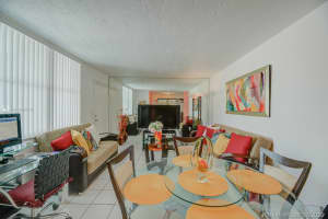 701 Collins Ave #4e, Miami Beach, FL 33139, Sold 12/21/20