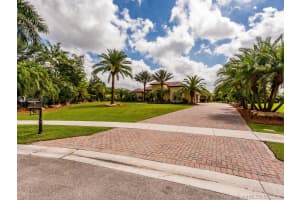4002 Blue Grass Ln, Davie, FL 33330, Sold 11/16/20