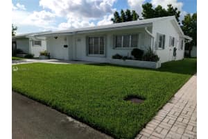 8423 NW 59th St, Tamarac, FL 33321, Sold 03/03/21