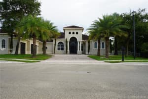 12922 Grand Oaks Dr, Davie, FL 33330, Sold 01/11/21