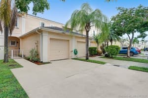 11807 SW 99th Ln, Miami, FL 33186, Sold 08/31/20