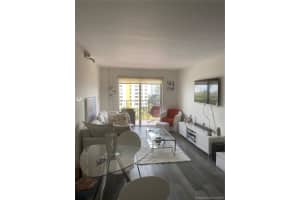 899 West Ave #8d, Miami Beach, FL 33139, Sold 12/10/21