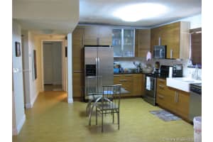 481 Ives Dairy Rd, Miami, FL 33179, Sold 09/16/20