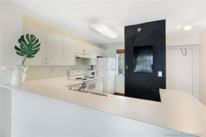 1401 Bay Rd, Miami Beach, FL 33139, Sold 09/17/21