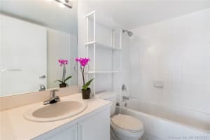 1401 Bay Rd, Miami Beach, FL 33139, Sold 09/17/21