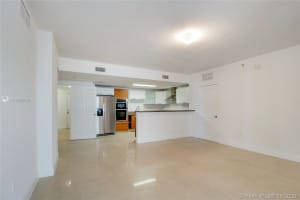 170 SE 14th St, Miami, FL 33131, Sold 01/18/21