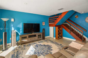 10270 NW 46th St, Doral, FL 33178, Sold 10/19/20