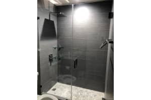 8225 NW 191st St, Hialeah, FL 33015, Sold 10/08/20