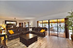 6434 Milk Wagon Ln, Miami Lakes, FL 33014, Sold 09/15/20