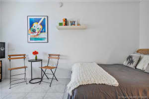 335 Ocean Dr, Miami Beach, FL 33139, Sold 03/30/21