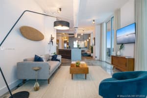 700 NE 25th St, Miami, FL 33137, Sold 10/22/20