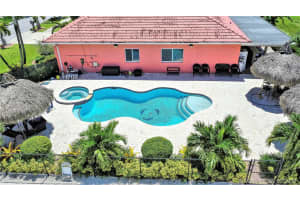 400 SE 12th Ter, Homestead, FL 33033, Sold 09/17/20