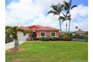 400 SE 12th Ter, Homestead, FL 33033, Sold 09/17/20