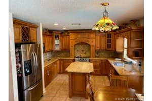 20833 NW 14th Ct, Pembroke Pines, FL 33029, Sold 10/15/20