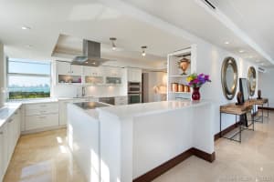 5660 Collins Ave #18ab, Miami Beach, FL 33140, Sold 12/17/20