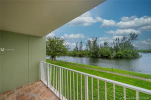 8240 SW 210th St, Cutler Bay, FL 33189, Sold 08/31/20