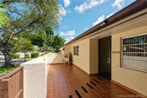 13814 Kendale Lakes Dr, Miami, FL 33183, Sold 10/21/20