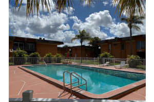 9477 SW 76th St APT O6, Miami, FL 33173, Sold 09/15/20