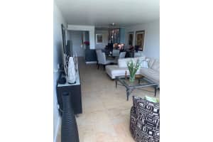 8233 Harding Ave, Miami Beach, FL 33141, Sold 11/30/20