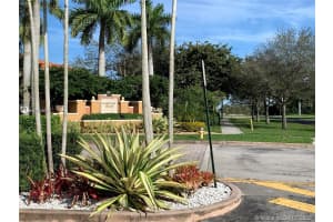10669 SW 8th St, Pembroke Pines, FL 33025, Sold 11/13/20